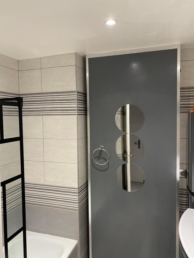 Residence Zola 2 Villeurbanne Bagian luar foto