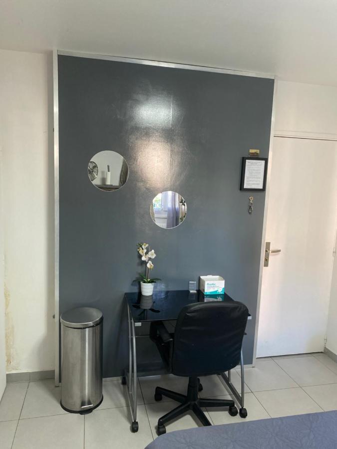 Residence Zola 2 Villeurbanne Bagian luar foto