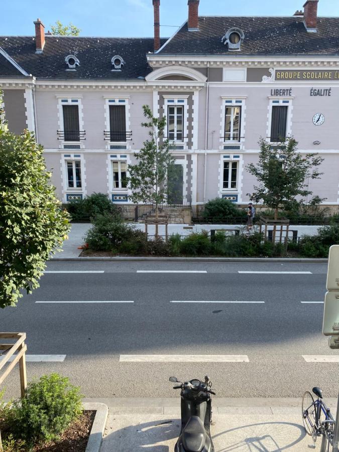 Residence Zola 2 Villeurbanne Bagian luar foto